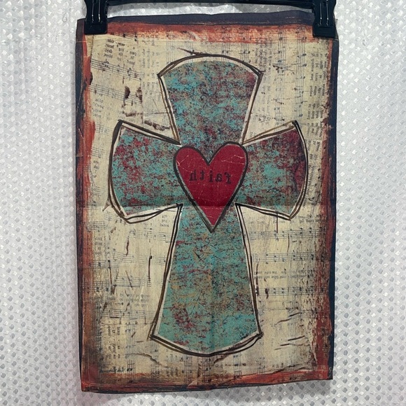 Faith garden flag banner 18 inches.

Preowned please see photos for condition - Picture 3 of 3